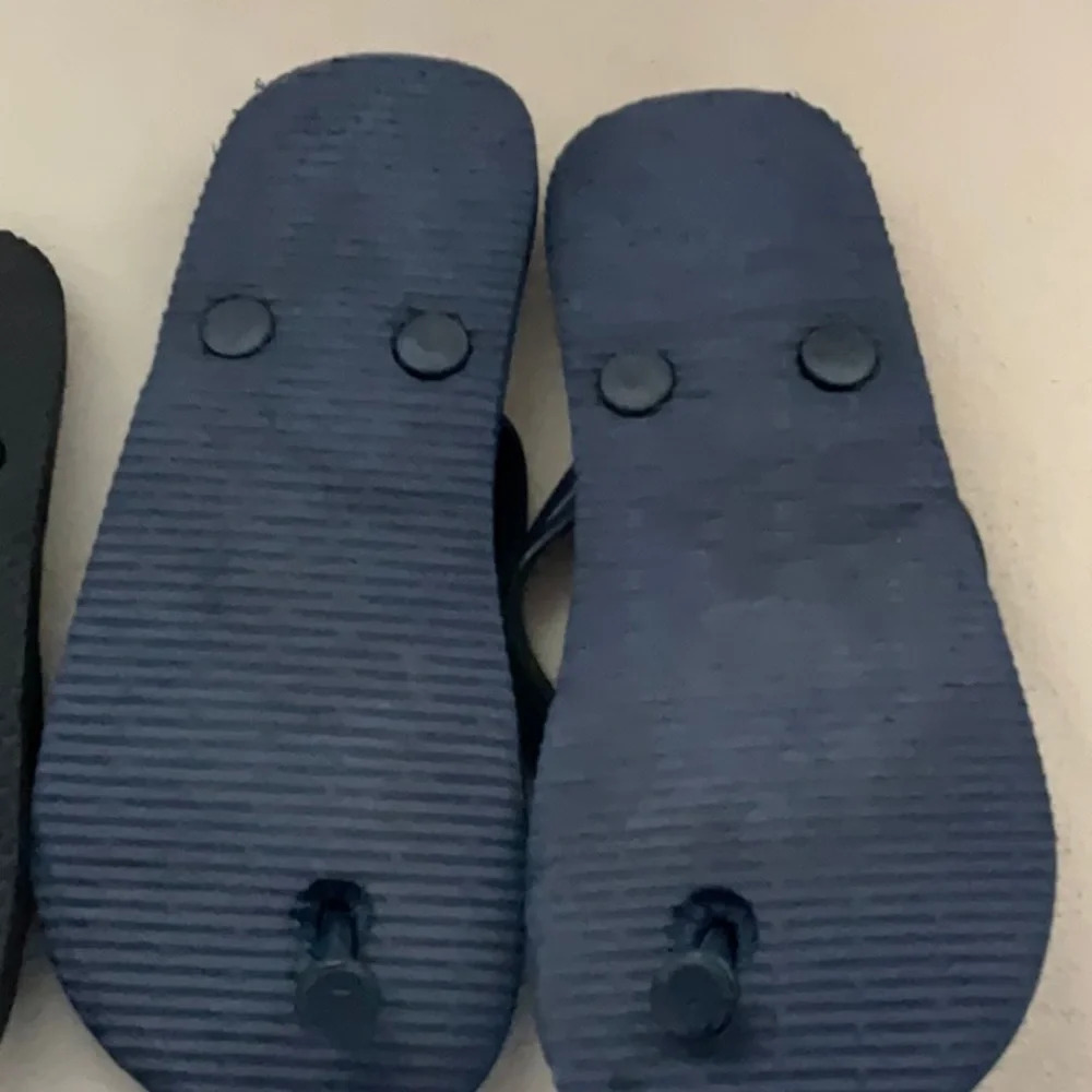 Flip Flops - Picture 7 of 7